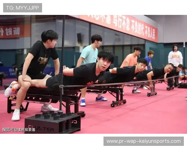 乒乓球学院推动学校体能与技术课程结对实施，乒乓球队体能训练